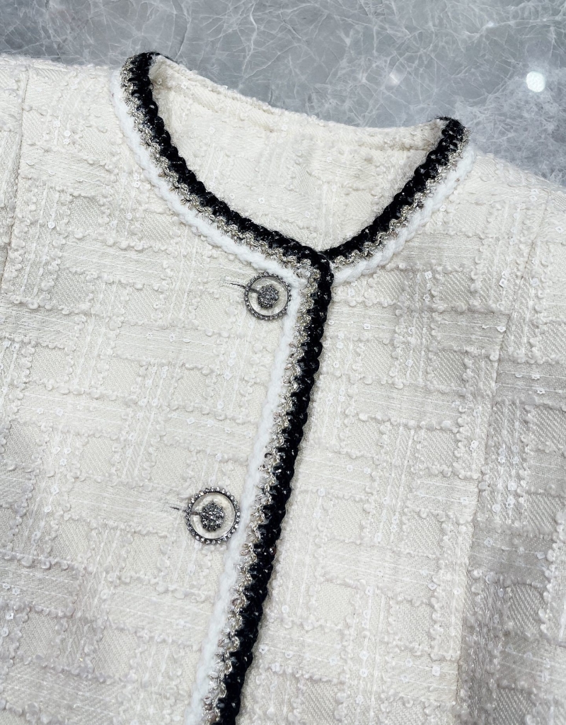 Ch**el outwear